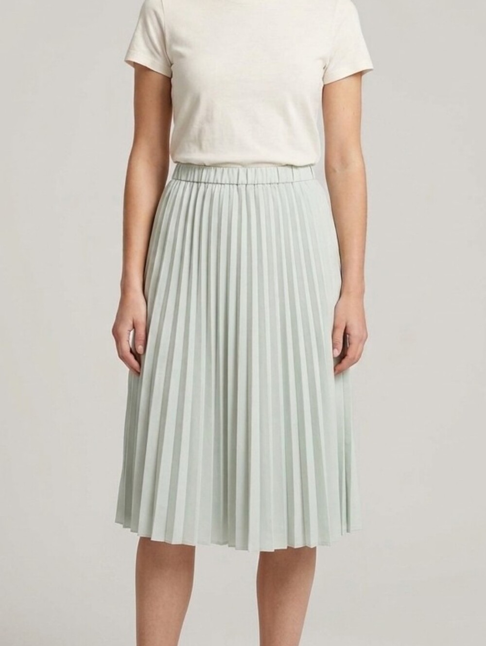 Uniqlo Pleated Midi Skirt - Mint Green